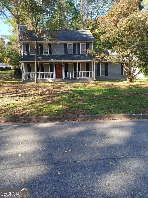 566 Chatham Trl, Jonesboro, GA 30238