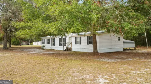 1275 Rayonier Rd, Jesup, GA 31545
