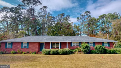 106 Edgewood Rd, Glennville, GA 30427
