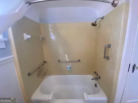Bath - 311 E 4th St, West Point, GA 31833 photo 3 of 4