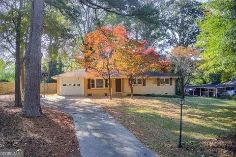 496 Crane Dr, Lawrenceville, GA 30046