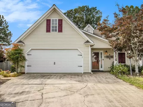 215 Courtyard Ln, Newnan, GA 30265