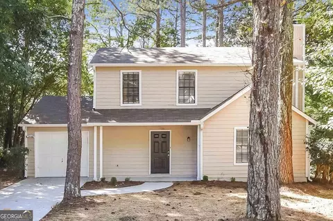 5463 Forest East Ln, Stone Mountain, GA 30088