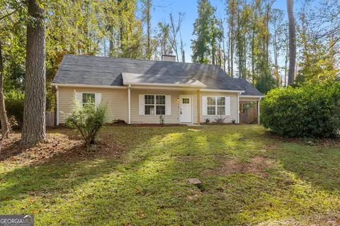 112 Apache Rd, Jackson, GA 30233