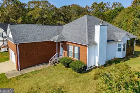 213 Rhett Dr, Bowdon, GA 30108 photo 2