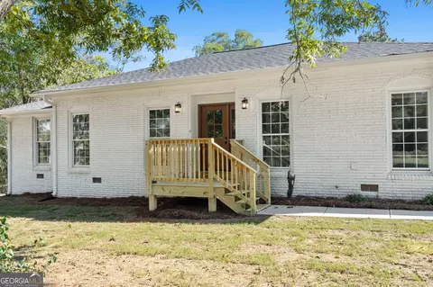 1067 E Lake Rd, Mcdonough, GA 30252 photo 3