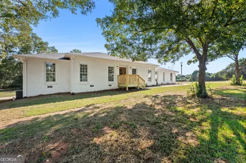 1067 E Lake Rd, Mcdonough, GA 30252 photo 2