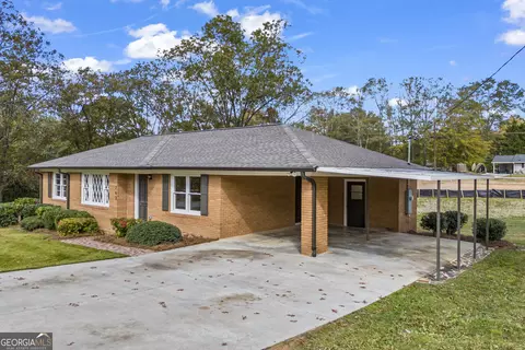 263 Valley Dr, Toccoa, GA 30577 photo 2