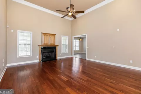 Living - 505 Arbor Ln, Centerville, GA 31028 photo 5 of 9