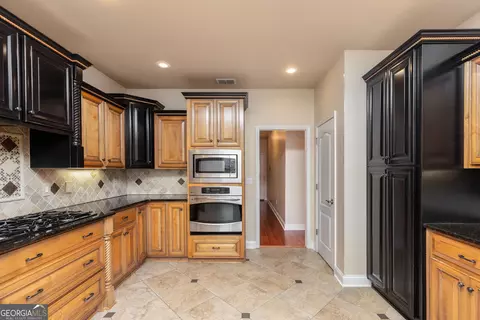 Kitchen - 505 Arbor Ln, Centerville, GA 31028 photo 2 of 8