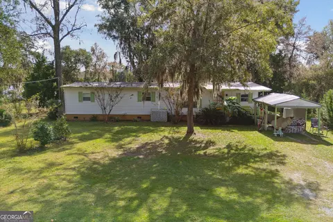 370 Wild Heron Dr, Midway, GA 31320
