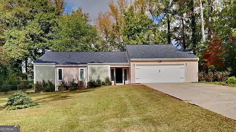 6802 Oakland Dr, Douglasville, GA 30135