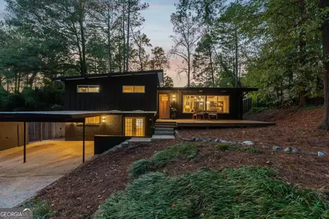 3406 Lori Ln, Atlanta, GA 30340