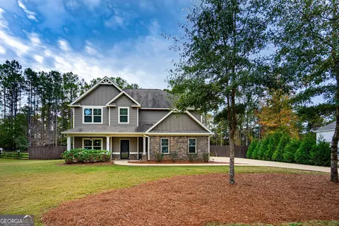 106 Timberwick Trl, Hogansville, GA 30230