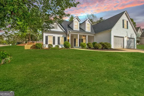 4 Trailwood Ln, Newnan, GA 30265