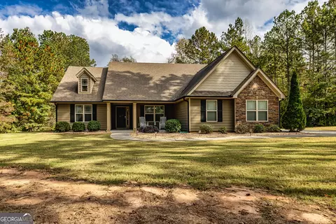 51 Backwater Cove Ct, Newnan, GA 30263