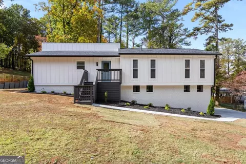 2400 Black Oak Dr, Marietta, GA 30066