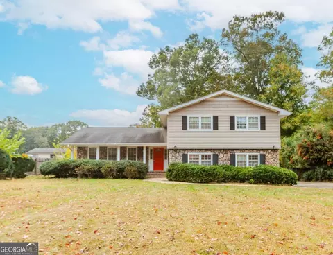 1333 Kenyon Rd, Morrow, GA 30260