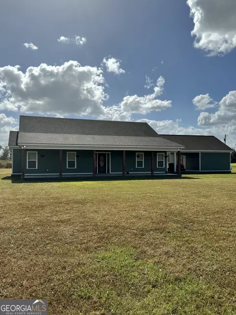 4588 Harmony Church Rd, Glennville, GA 30427