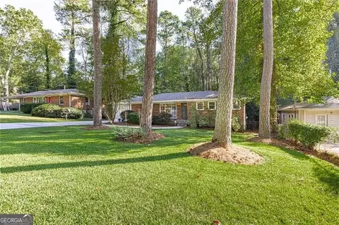 3351 Pinehill Dr, Decatur, GA 30032