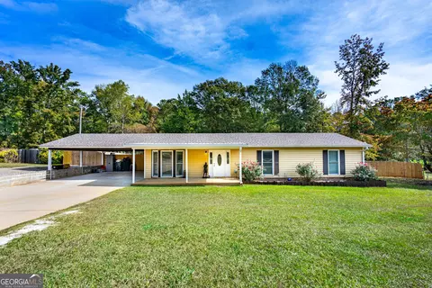 116 N Lake Dr, Lagrange, GA 30240
