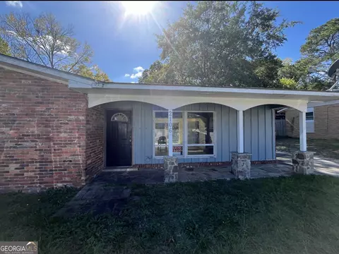 2106 Airport Thruway, Columbus, GA 31904