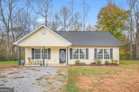 102 Pine Corner Dr, Dahlonega, GA 30533