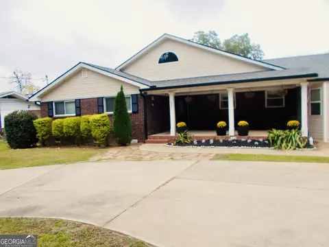 195 North Dr, Hampton, GA 30228 photo 2