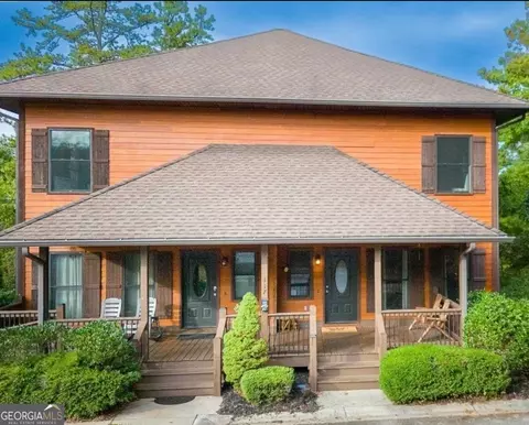 117 Spielen Weg UNIT A, Helen, GA 30545