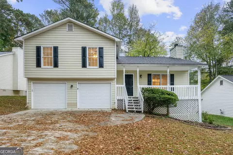 651 Simmons Mine Cir, Sugar Hill, GA 30518