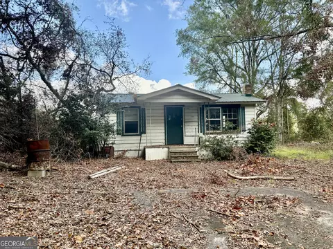 40 W 14th St, Mcrae-helena, GA 31055