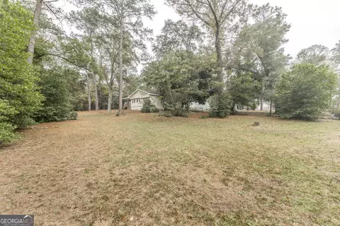 1104 Jewell Dr, Perry, GA 31069
