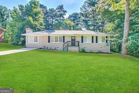 1581 Hollyhock Ter, Decatur, GA 30032