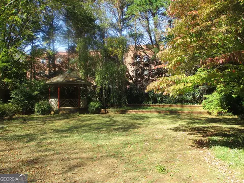 Exterior - 251 Pine St, Madison, GA 30650 photo 3 of 3