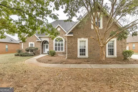 401 Rose Hill Dr, Warner Robins, GA 31088