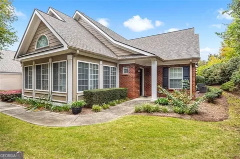 2304 Sweet Apple Cir, Alpharetta, GA 30004
