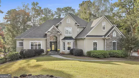 100 Cheshire Dr, Griffin, GA 30223