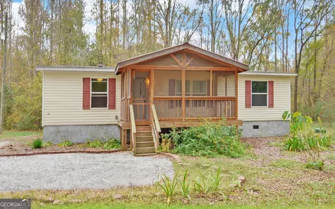 660 N Hicks Rd, Toccoa, GA 30577