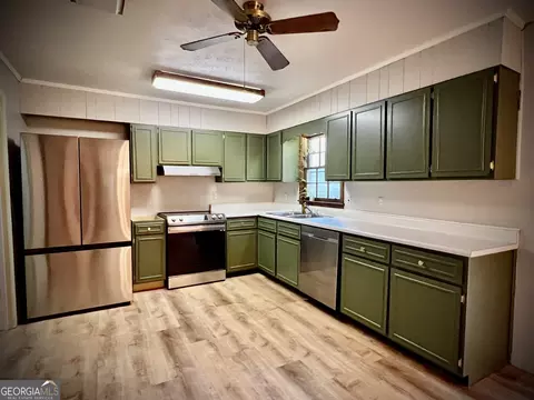 303 Pinehurst Dr, Dublin, GA 31021 photo 3