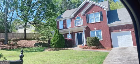 375 Georgian Hills Dr, Lawrenceville, GA 30045