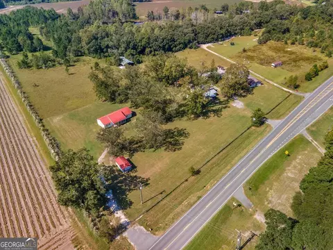 3200 Blackshear Hwy, Baxley, GA 31513