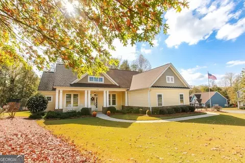 109 Grove Park Dr, Carrollton, GA 30117