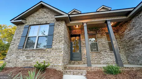 Exterior - 111 Obsidian Dr, Perry, GA 31069 photo 3 of 7