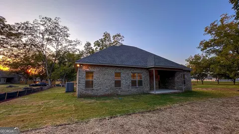 Exterior - 111 Obsidian Dr, Perry, GA 31069 photo 5 of 7