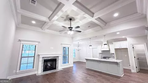 Living - 111 Obsidian Dr, Perry, GA 31069 photo 2 of 7