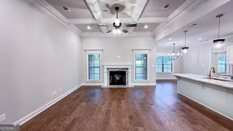 Living - 111 Obsidian Dr, Perry, GA 31069 photo 5 of 7