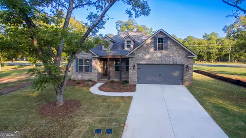 Exterior - 111 Obsidian Dr, Perry, GA 31069 photo 6 of 7