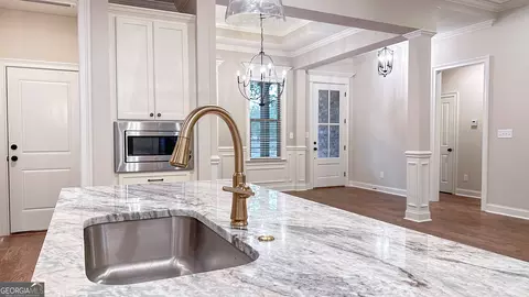 Kitchen - 111 Obsidian Dr, Perry, GA 31069 photo 3 of 8