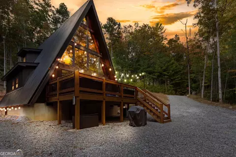 51 Adelaide Trl, Blue Ridge, GA 30513