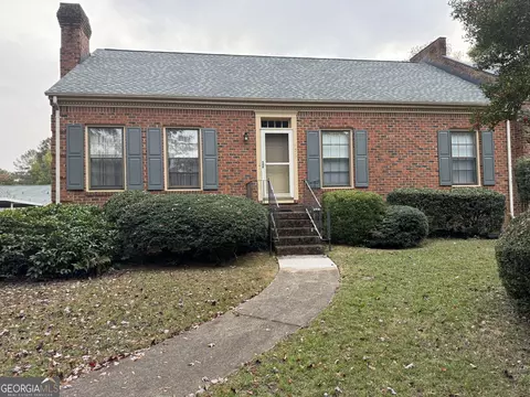 155 S Stratford Dr, Athens, GA 30605